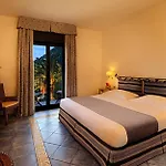 Alberi Del Paradiso 4* 切法卢