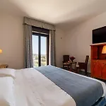 Hotell Alberi Del Paradiso 4*