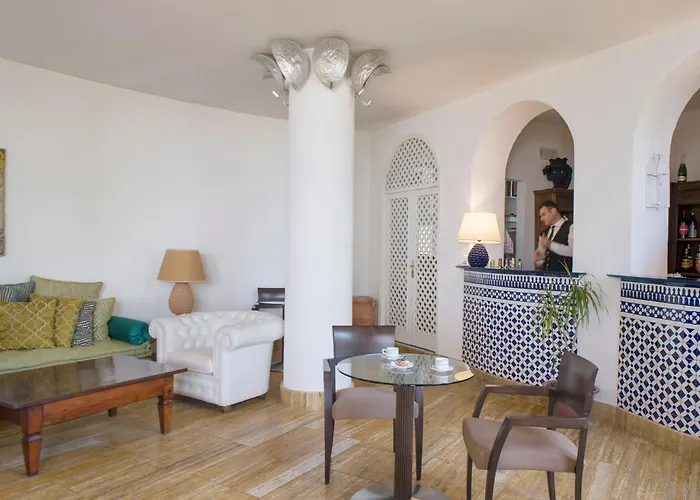 Alberi Del Paradiso Cefalù