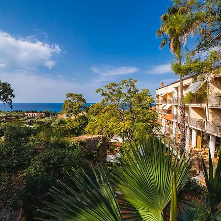 Hotel Alberi Del Paradiso 4*