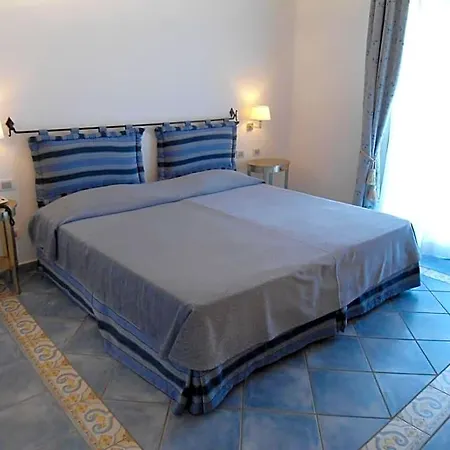 Alberi Del Paradiso 4*