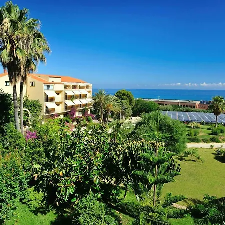 Hotel Alberi Del Paradiso 4*