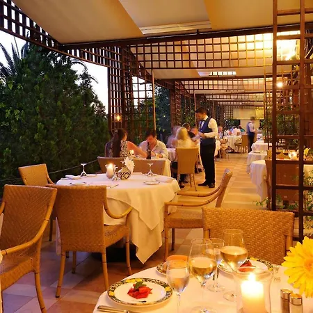 Hotel Alberi Del Paradiso 4*