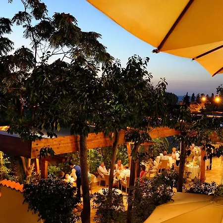 Hotel Alberi Del Paradiso 4*