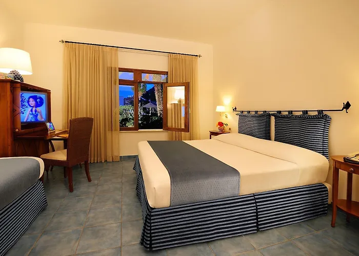 Alberi Del Paradiso 4* 切法卢