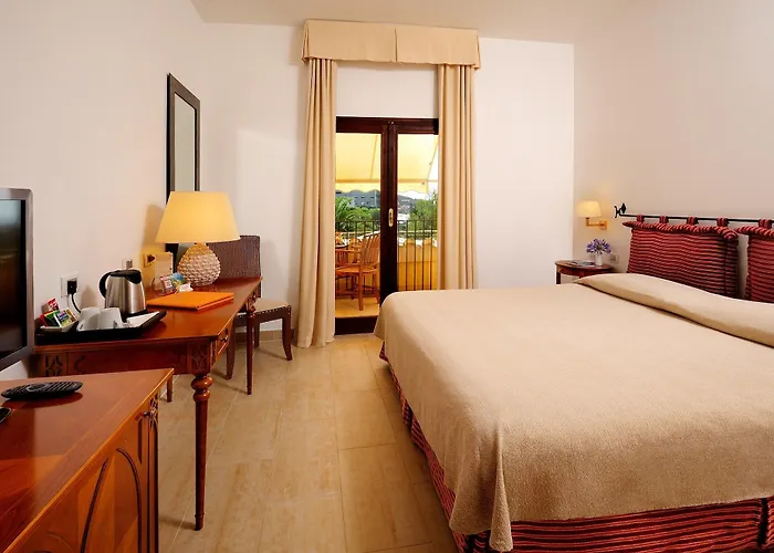 Alberi Del Paradiso Cefalù