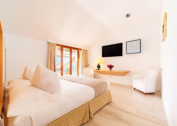 Alberi Del Paradiso 4* 切法卢