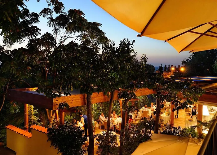 Hotel Alberi Del Paradiso 4*